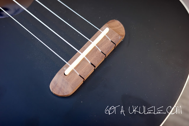 Fender Avalon Tenor Ukulele bridge