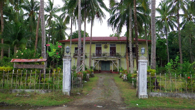 Villa Margarita in Malitbog Southern Leyte. An old residential home in a wide garden that looks like a movie set.