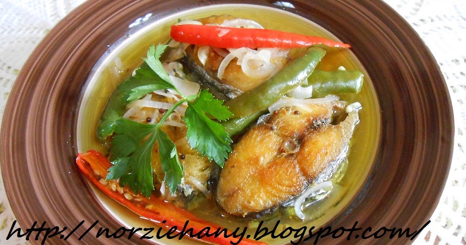 Norzie hany: Ikan Tenggiri Masak Cuka