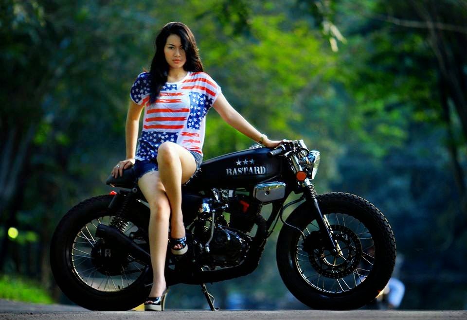 Modifikasi Motor  Keren Ala Custom Bike Asal Solo