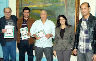 Ronaldo Fialho (esq.) Leonardo Vasconcelos, José Carlos Cunha, Fernanda Amaral, da CEG e Nélson Freitas, da Água Grande 