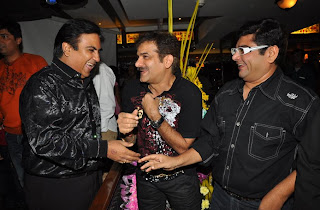 Dilip Joshi JD Majethia Deven Bhojani at 500 episodes celebration party of TMKOC