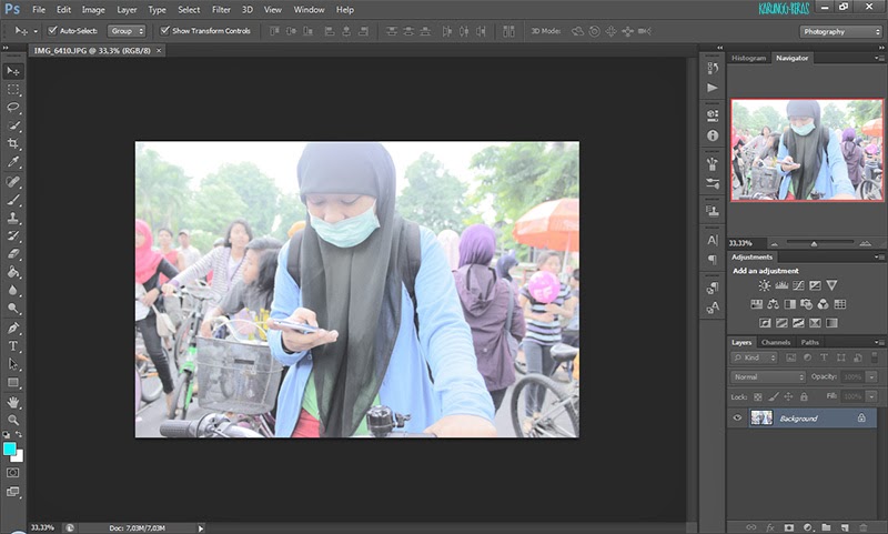 [Tutorial] Bikin foto hasil kamera polaroid di Photoshop 