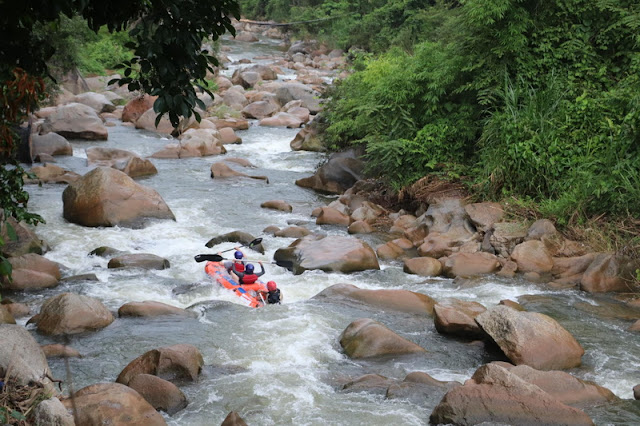 chiang mai white water rafting, chiang mai rubber rafting, chiang mai rubber boat tour, chiang mai rubber boat adventure, chiang mai rafting tour, chiang mai white water rafting adventure