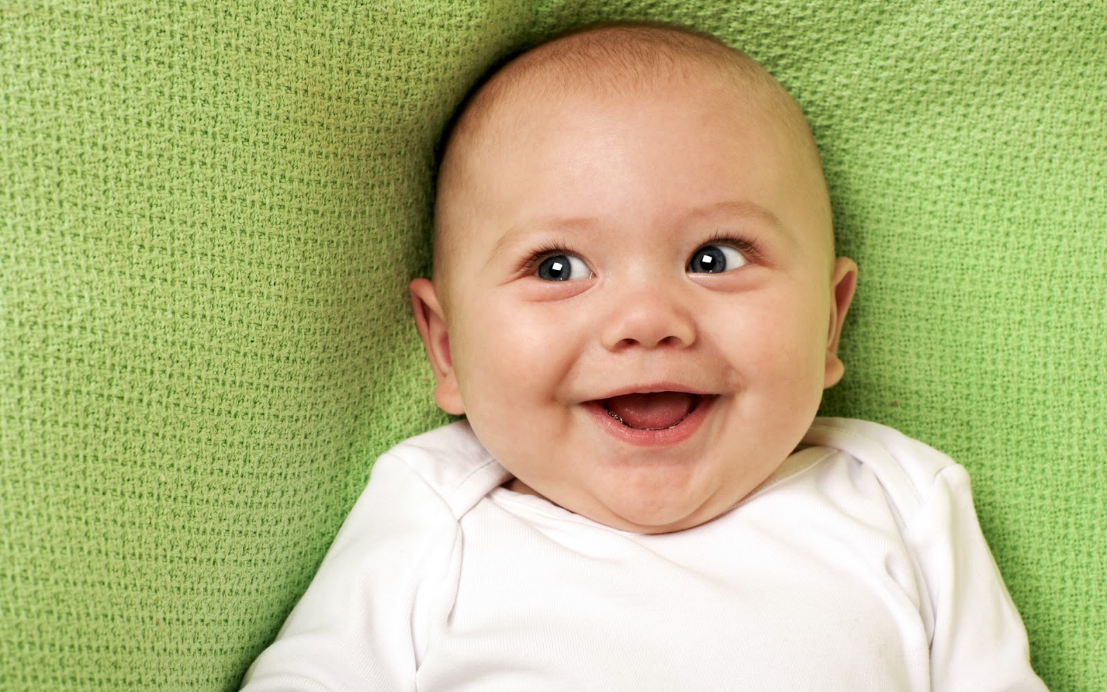 funny+pictures+of+baby+smile+hd+wallpaper.jpg