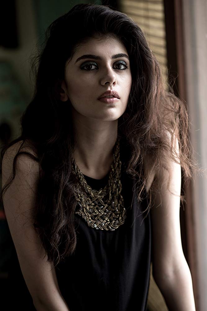 Actress Sanjana Sanghi HD Image Gallery