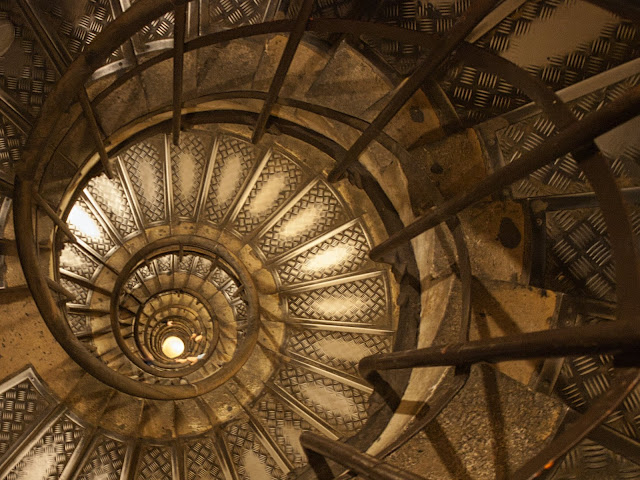 jiemve, Paris, Arc de Triomphe, escalier, montée