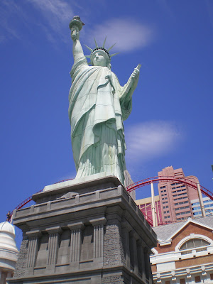 las vegas statue of liberty face. las vegas statue of liberty