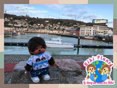 kiki Monchhichi Fécamp plage normandie galets port toyslife