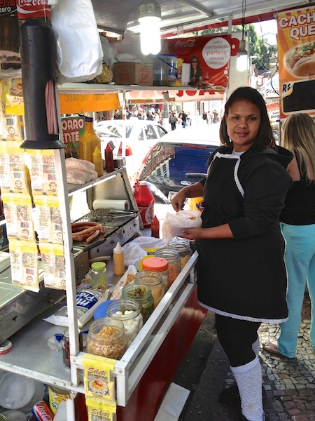 GRANDE CELIMARA NA BARRACA DE CACHORRO QUENTE DO JOÃO