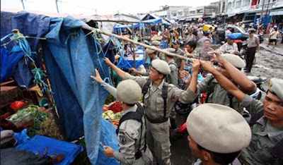 Pedagang kaki Lima (PKL) , Antara Pemenuhan Kebutuhan Hidup Dan Aksi Penertiban