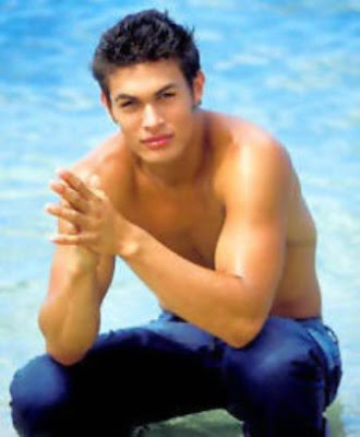 Jason Momoa Baywatch Hawaii Resident Hunk