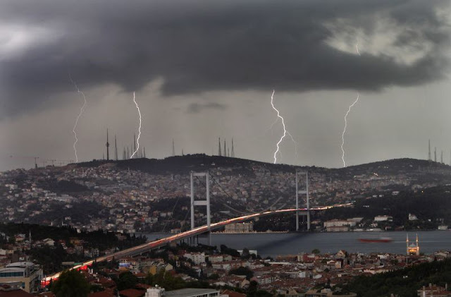 سلاح الدمار الشامل Harp وراء العواصف والزلازل الأخيرة في اسطنبول