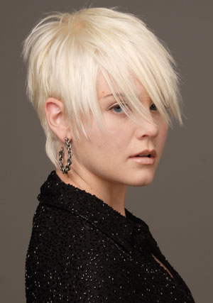 short blonde scene haircuts. bleach londe hairstyles long.