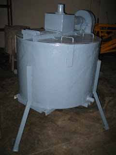 Cement mixer for geotechnics