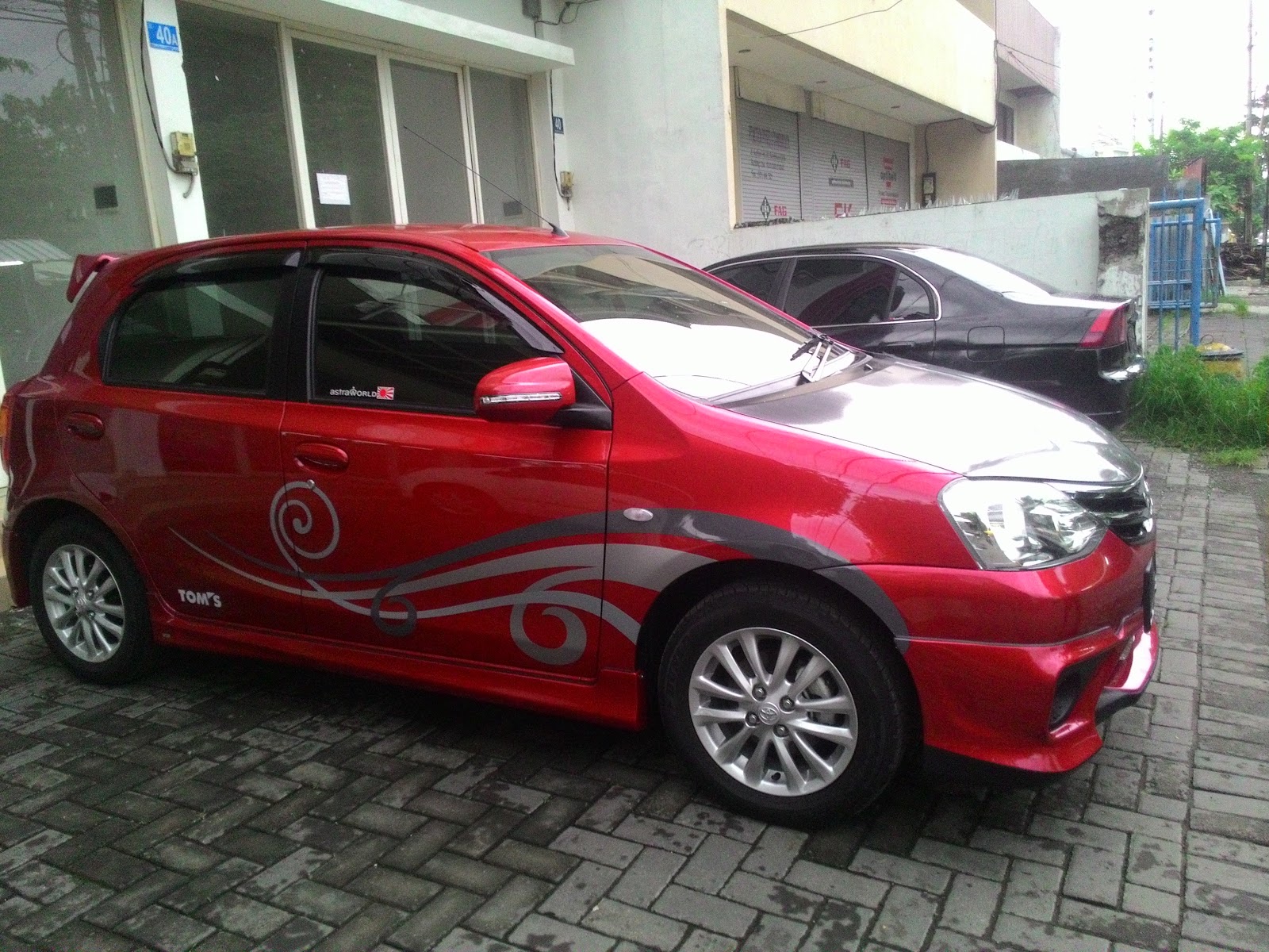 Kumpulan Modifikasi  Mobil  Xenia Merah  Marun  2021 