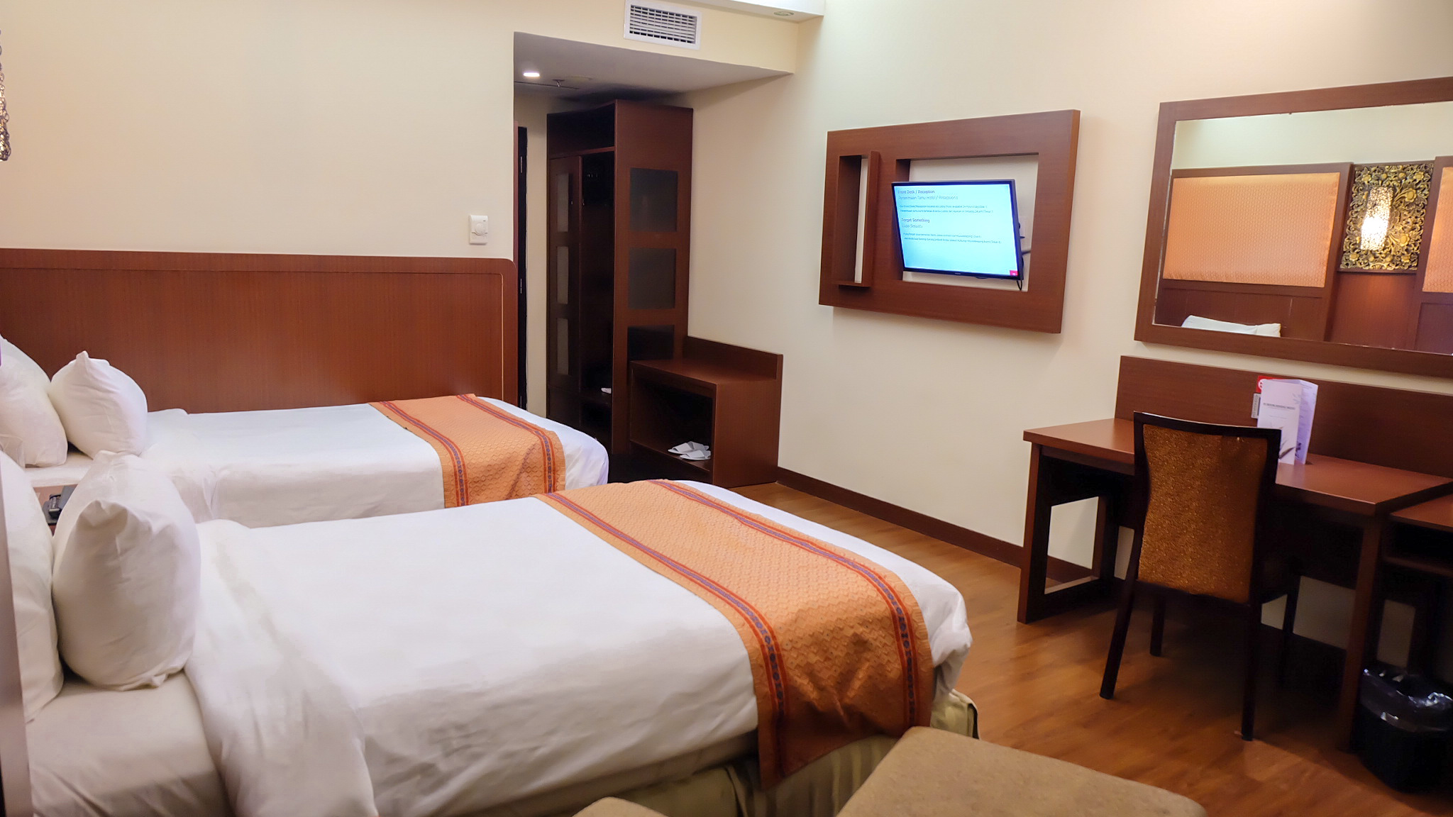 Hotel Best Western Plus Makassar Beach