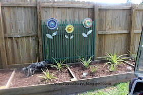 Eclectic Red Barn: Pineapple patch with Plate Flowers