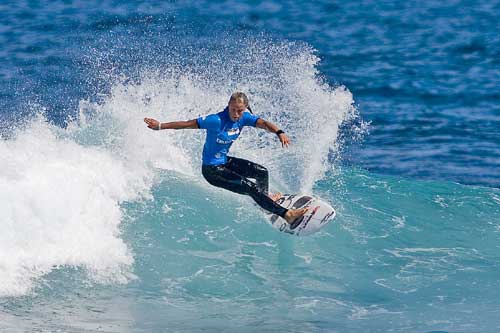 surfing in australia