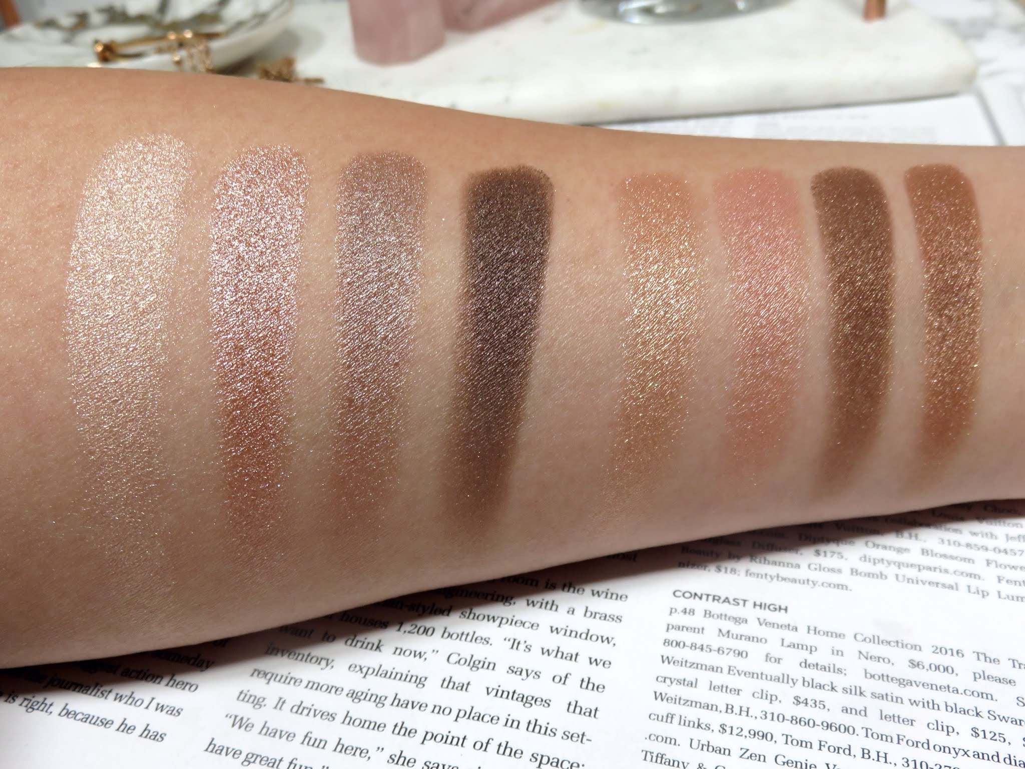 Charlotte Tilbury Hollywood Flawless Eye Filter in Star Aura Review and Swatches