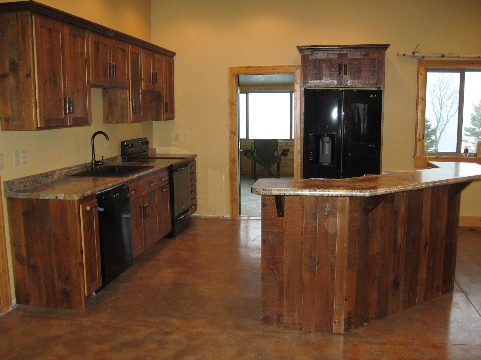 oak wood kitchen tables Reclaimed Wood Kitchen Cabinets | 1600 x 1200