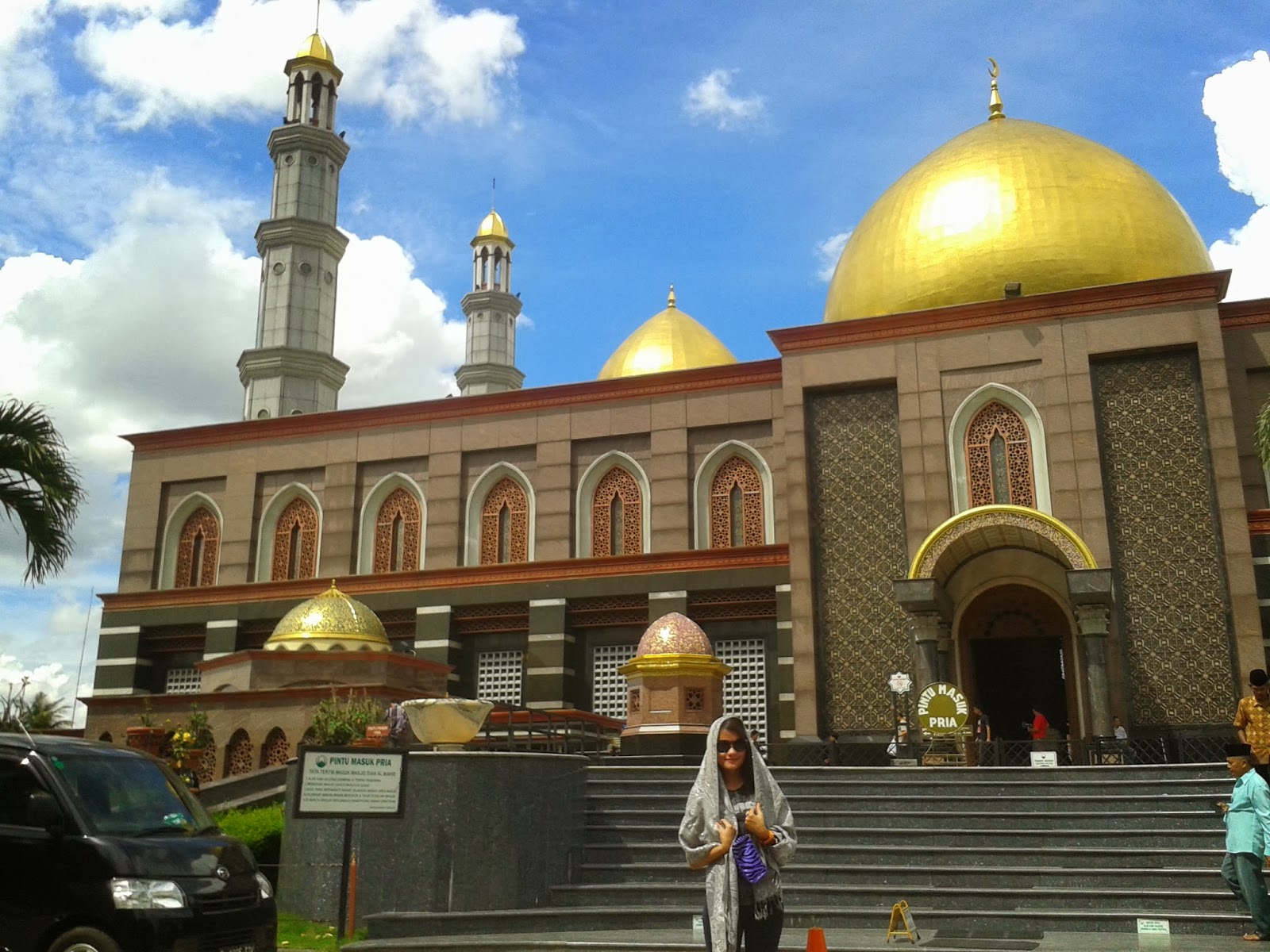  Masjid Kubah Emas Depok  Untold Story