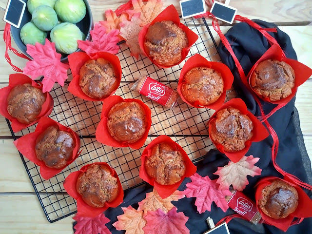 Muffins de higos y crema de galletas Lotus Desayuno, merienda, postre, magdalenas, otoño, brevas, horno, sencillo, fácil, rico, jugosos, esponjosos, tiernos, cuca