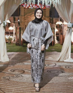 Gambar Model Kebaya Modern Hijab