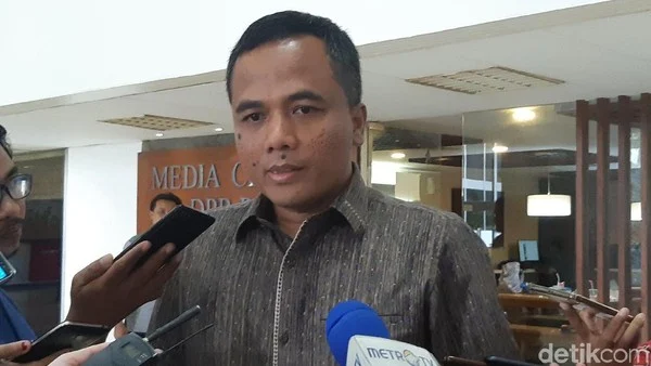 PPP soal Kelompok 'Oposisi' Pemerintah: Tak Perlu Merasa Kebakaran Jenggot