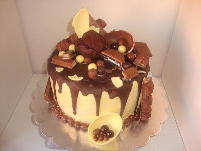 Drip cake de dos chocolates