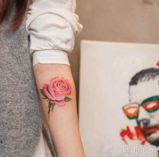 Esta rosa tatuagem