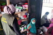 Dapur Umum LDII Tangerang di Tengah Kepungan Banjir