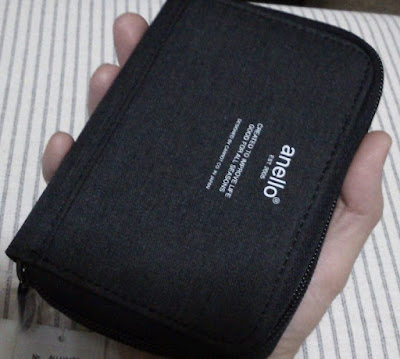 anello(アネロ)二つ折り財布「AU-H1154」の大きさ