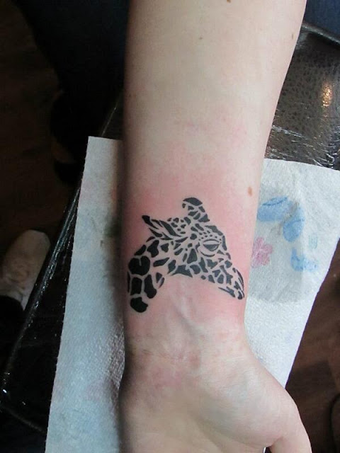 Tatuagens de girafa