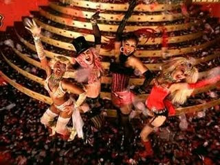 Christina Aguilera, Lil' Kim, Mya & Pink - Lady Marmalade