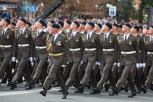 парад військ на День незалежності 2017 на Ukrainian Military Pages