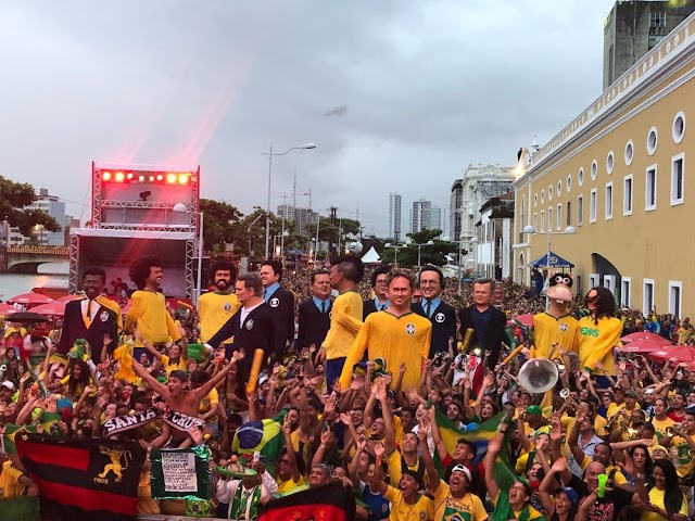 Saiba onde acompanhar no Grande Recife a transmissão do jogo entre Brasil e México