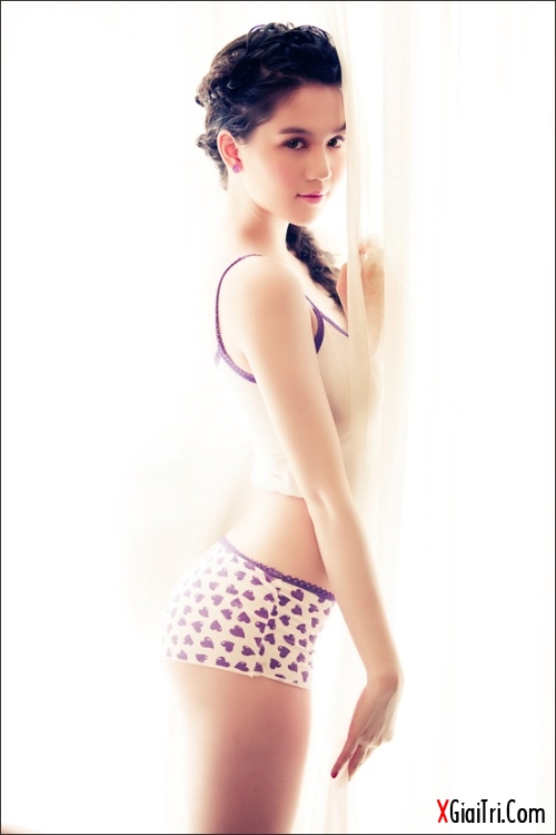 Nóng bỏng từng đường cong