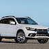 Mitsubishi Outlander Sport 2016 có giá bán từ 19.595 USD