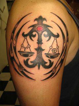 Unlimited Tribal Tattoo On Arm