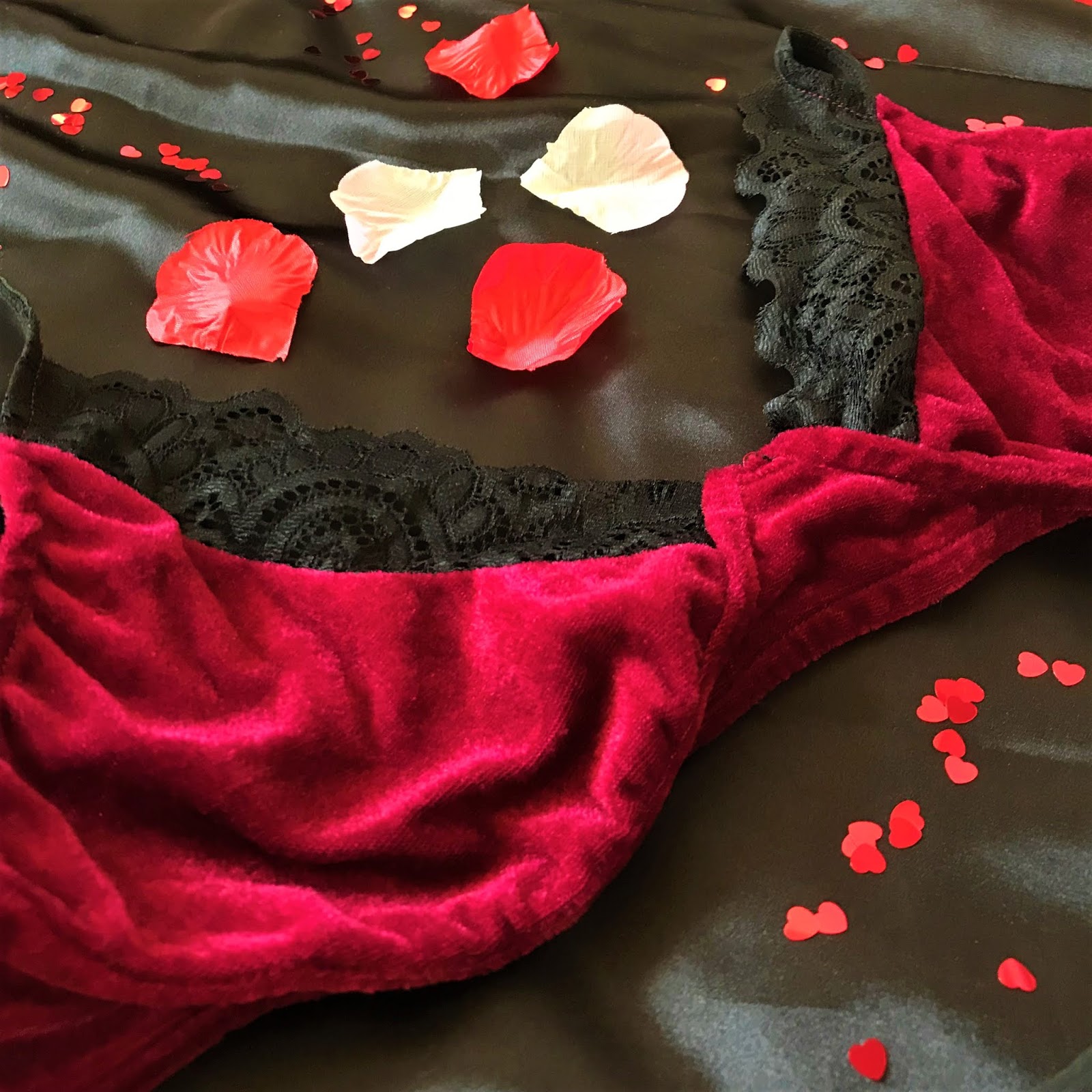 Affordable SHEIN Valentines Lingerie Haul ❤ - ○ Laura Thornberry