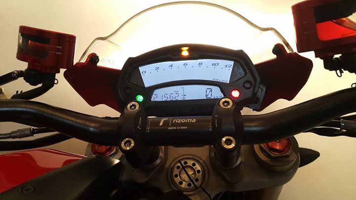 MOGE BEKAS DIJUAL Jual Ducati Monster 1100 evo FP 