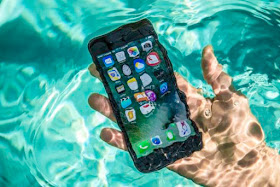 Ways To Save Your Phone When It Falls In Water