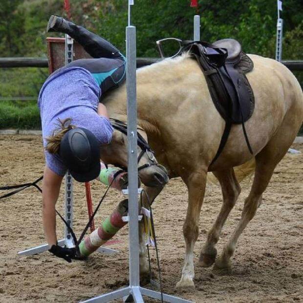 20 Pictures Of People Who Were Truly Unlucky - She must have enraged the horse, so he returned the favor!