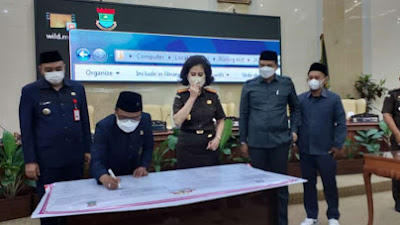 Kejari dan DPRD Kabupaten Tangerang Tandatangani Pakta Integritas 