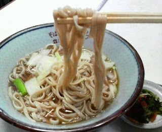 さらしな系そばは、そばの風味はないですが、そばが甘い味がします。