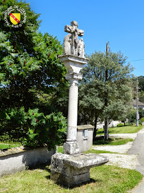 CIRCOURT-SUR-MOUZON (88) - Croix-calvaire (1622)