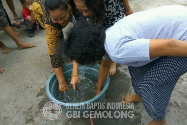 Lomba menangkap lele HUT GBI Gemolong ke 34 Tahun