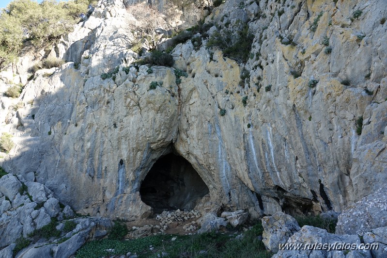 Crestería de la Peña Negra (Sierra del Co)