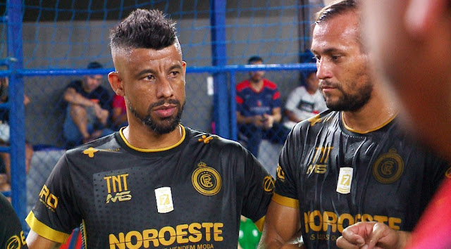 Léo Moura, ex Flamengo, faz estreia em time do Piauí